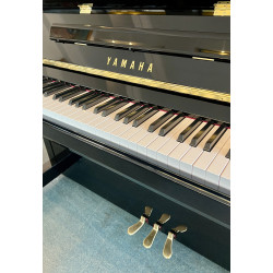 Superbe occasion : YAMAHA B3E TC3 121 cm Noir Brillant COMME NEUF