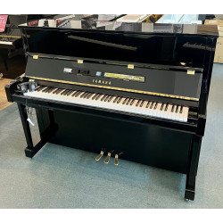 Superbe occasion : YAMAHA B3E TC3 121 cm Noir Brillant COMME NEUF