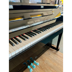Pearl River EU118S Piano Droit Finition Noir Brillant