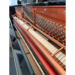 FEURICH F125 DESIGN PIANO DROIT NOIR BRILLANT OCCASION TRES RECENTE