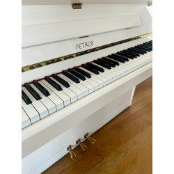 PETROF P118 S1 Blanc Brillant Piano droit 118 cm