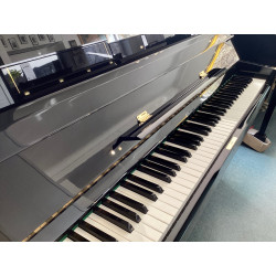 Maeari 821 Piano Droit Finition Noir Brillant