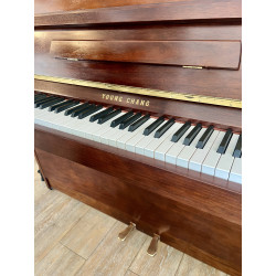 Piano Droit YOUNG CHANG EC-109 Noyer satiné