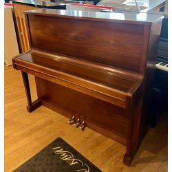 Piano droit ED SEILER 130 cm finition Noyer Satiné