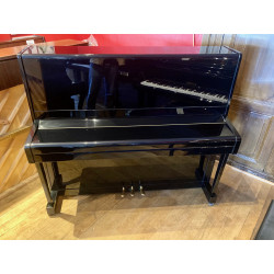PETROF 125 Piano droit Finition Noir Brillant