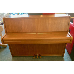 Yamaha C109 Piano Droit Finition Noyer Satiné