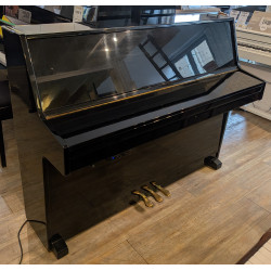 YOUNG CHANG E-109 Piano droit avec système silencieux finition Noir Brillant
