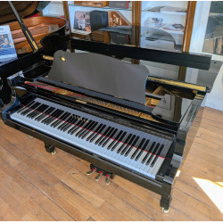 YAMAHA C3 Piano à queue Finition Noir Brillant