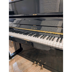 Petrof P-115 Piano Droit finition Noir brillant
