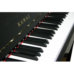 Piano Droit KAWAI K-18 114cm Noir brillant