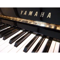 Piano Droit YAMAHA UX Silent 131cm Noir brillant
