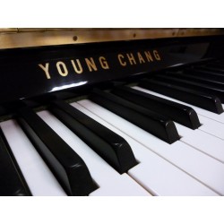 Piano Droit YOUNG CHANG EC-109 Noir brillant