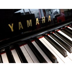 Piano Droit YAMAHA YU5 silent KORG 131cm Noir brillant 