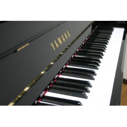 Piano Droit YAMAHA HQ100 SX SILENT/DISKLAVIER 121cm Noir brillant