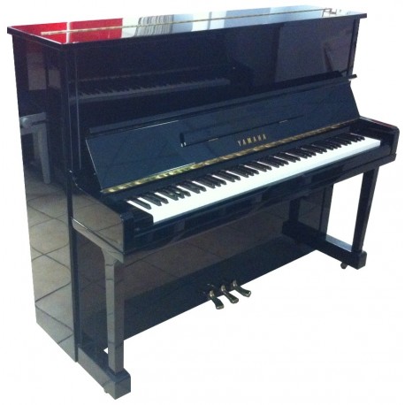 Piano Droit YAMAHA U10 121cm Noir brillant 