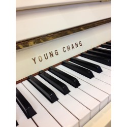 Piano Droit YOUNG-CHANG U-109 Ivoire brillant