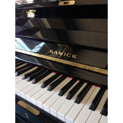 Piano Droit SAMICK SU-118 Noir brillant 118 cm