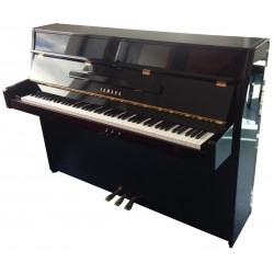 Piano Droit YAMAHA C109 Noir brillant