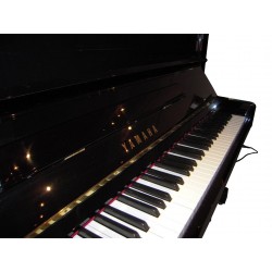 Piano Droit YAMAHA U300 SILENT 131cm Noir brillant