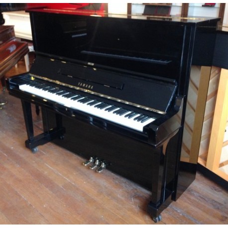 Piano Droit Yamaha U3AS 131cm Noir brillant (avec pédale tonale)