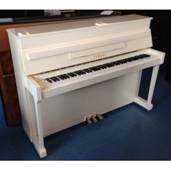 Piano Droit YAMAHA E-110 N Ivoire brillant