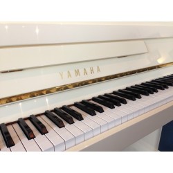 Piano Droit YAMAHA E-110 N Ivoire brillant