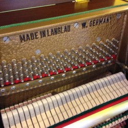 Piano Droit W.HOFFMANN H 125 II Noyer satiné