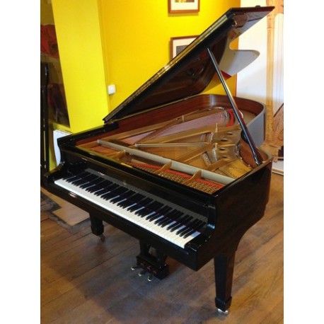 Piano à queue STEINWAY & SONS modèle B 211cm noir brillant