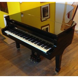 Piano à queue STEINWAY & SONS modèle B 211cm noir brillant