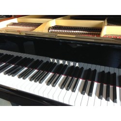 PIANO A QUEUE YAMAHA C3 186cm Noir Brillant 