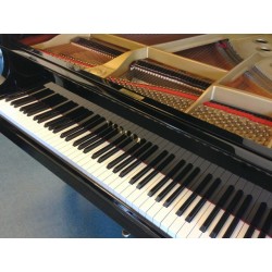 PIANO A QUEUE YAMAHA C3 186cm Noir Brillant 