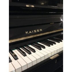 piano droit Kaiser 121 made by Yamaha Noir Brillant