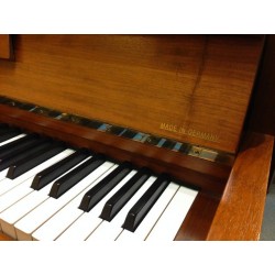 PIANO DROIT Karl Geyer 121 K Noyer satiné 