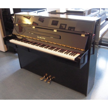 Piano Droit YAMAHA C 110A Noir brillant