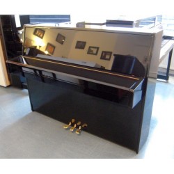 Piano Droit YAMAHA C 110A Noir brillant