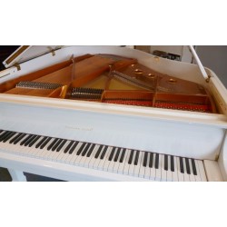 PIANO A QUEUE Hermann Jacobi HJ-165 Blanc Brillant