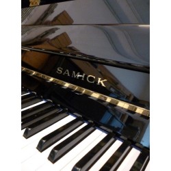 Piano Droit SAMICK S-105 Noir brillant 109 cm
