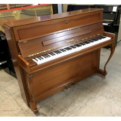 Piano Droit W.HOFFMANN H116 chippendale Noyer satiné