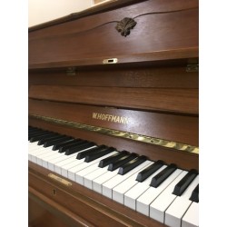 Piano Droit W.HOFFMANN H116 chippendale Noyer satiné