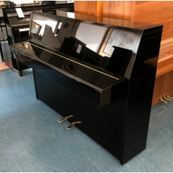 Piano Droit YAMAHA LU101 109cm Noir brillant