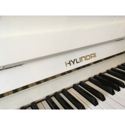 Piano droit occasion Hyundai By Samick U-810 107cm